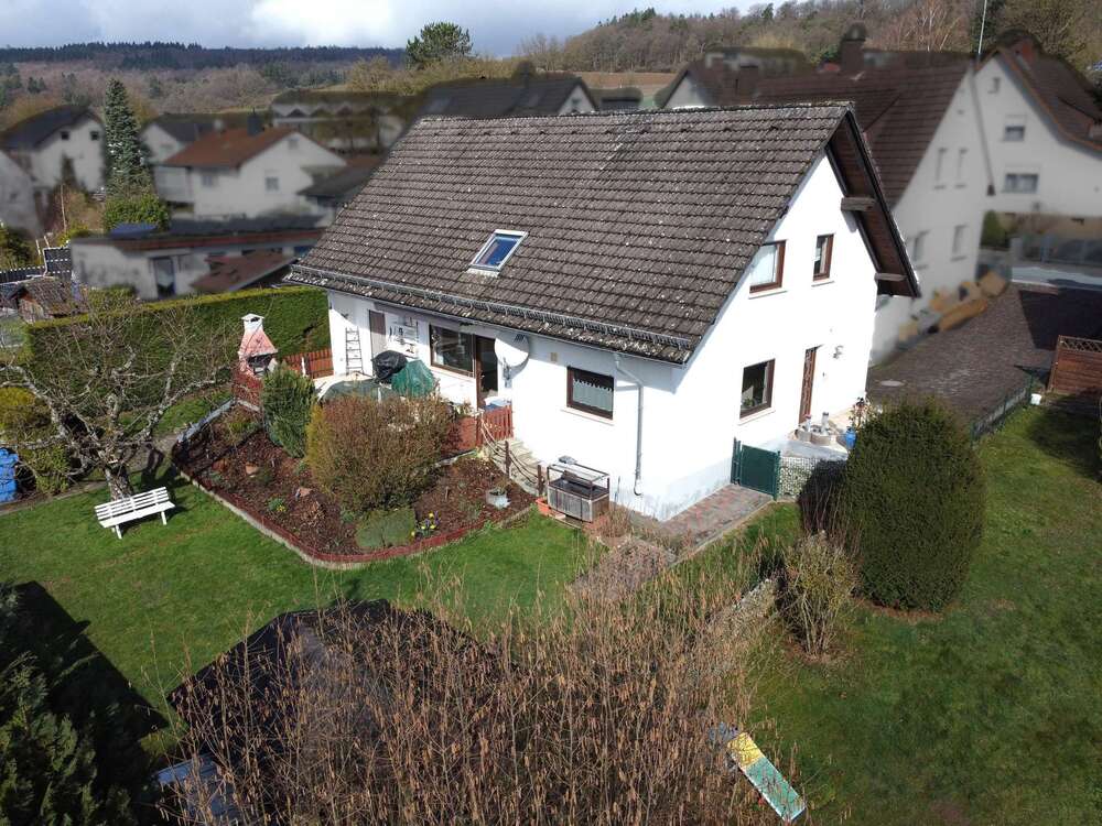 Thumbnail-Haus zum Kaufen in Weilburg-Odersbach 285.000,00 € 117 m²