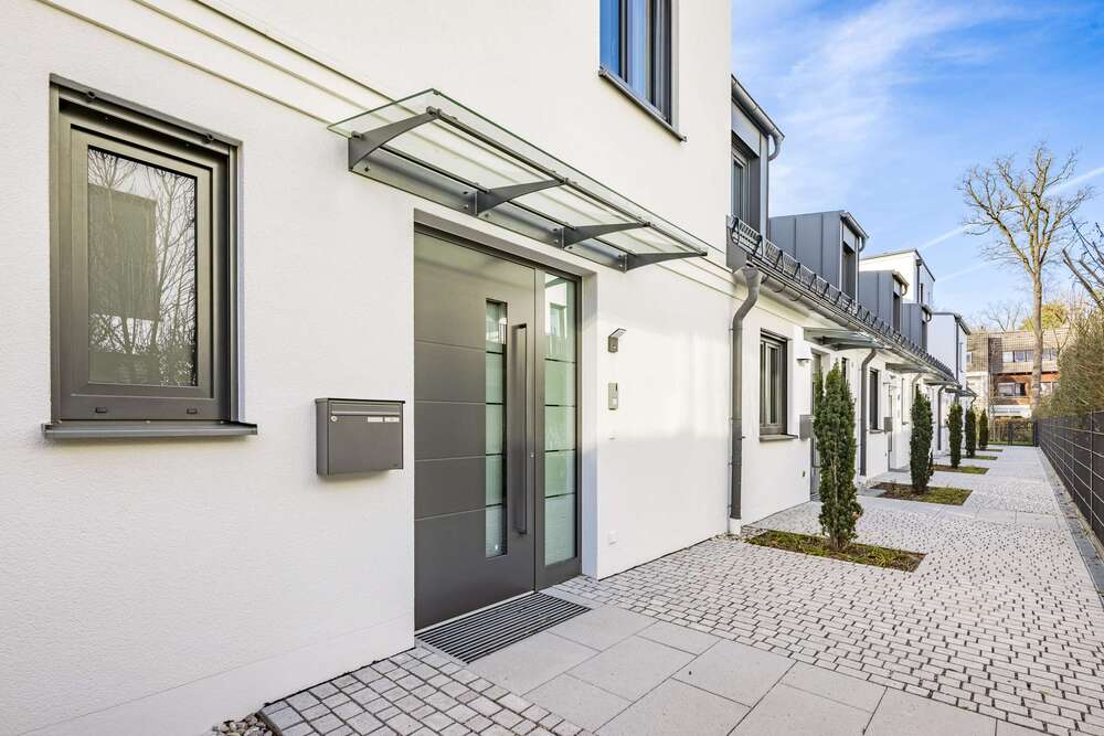 Thumbnail-Haus zum Kaufen in München 1.890.000,00 € 163 m²