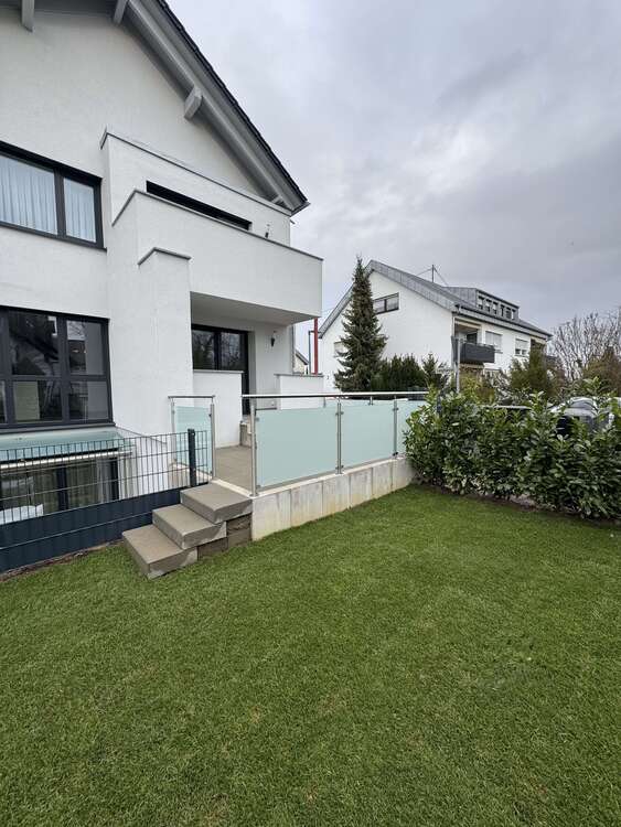 Thumbnail-Wohnung zum Mieten in Asperg 1.690,00 € 117.61 m²