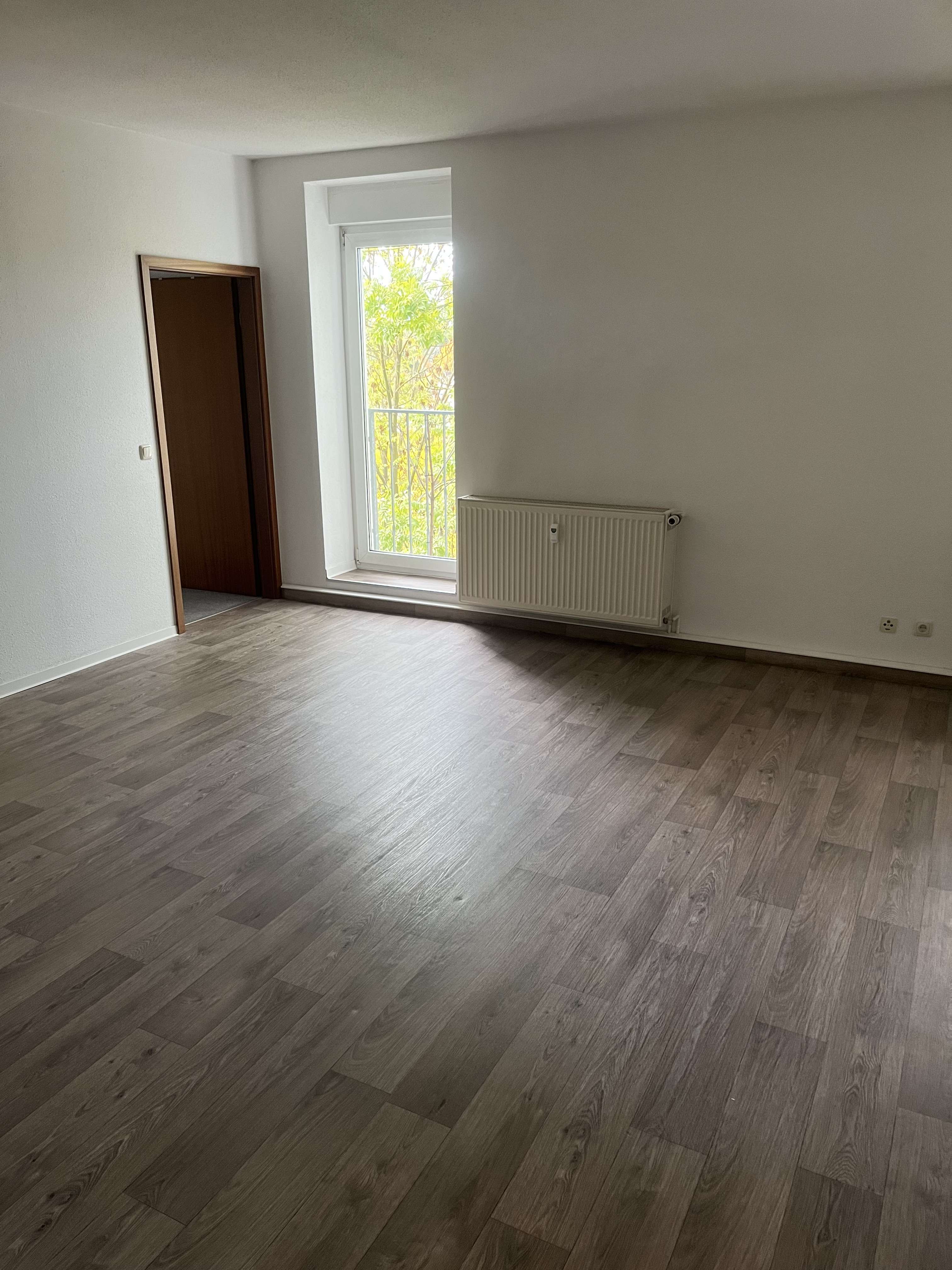 Thumbnail-Wohnung zum Mieten in Gößnitz 400,00 € 91 m²