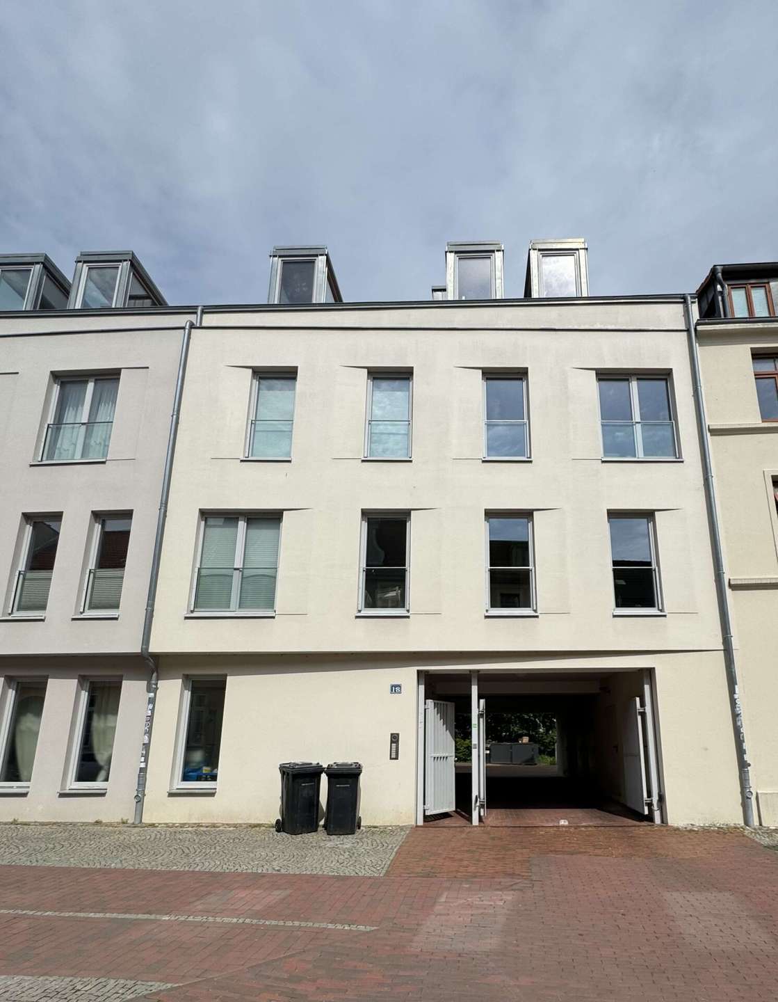 Thumbnail-Wohnung zum Mieten in Wismar 1.284,00 € 107.29 m²