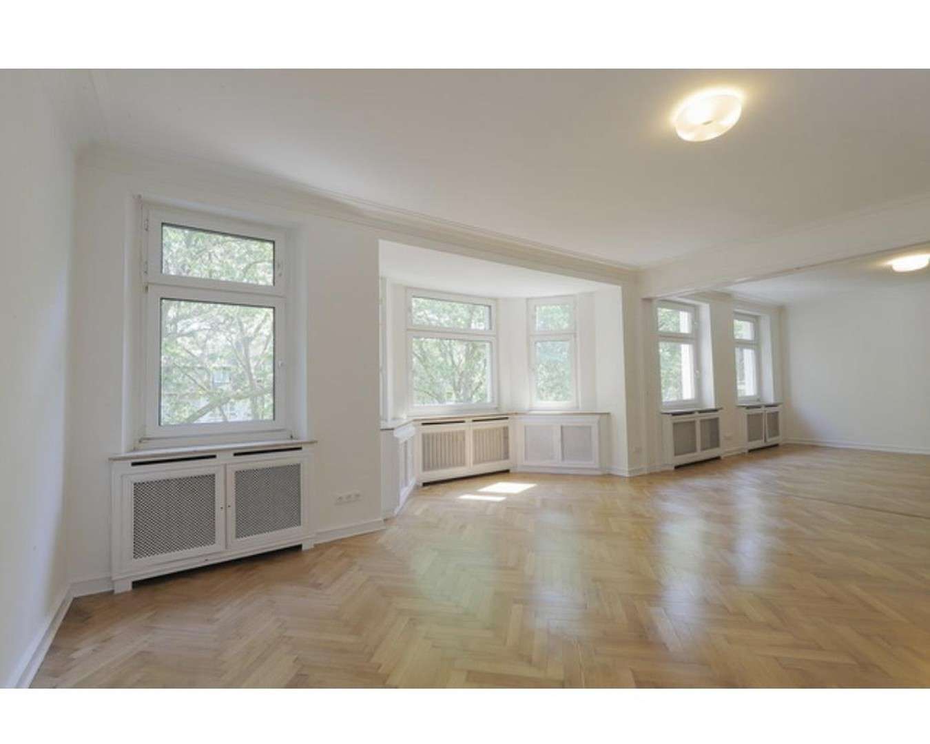 Thumbnail-Wohnung zum Mieten in Düsseldorf 3.150,00 € 195.5 m²