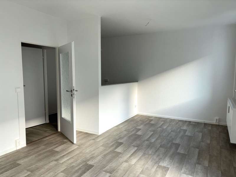 Thumbnail-Wohnung zum Mieten in Zwickau 325,00 € 50 m²