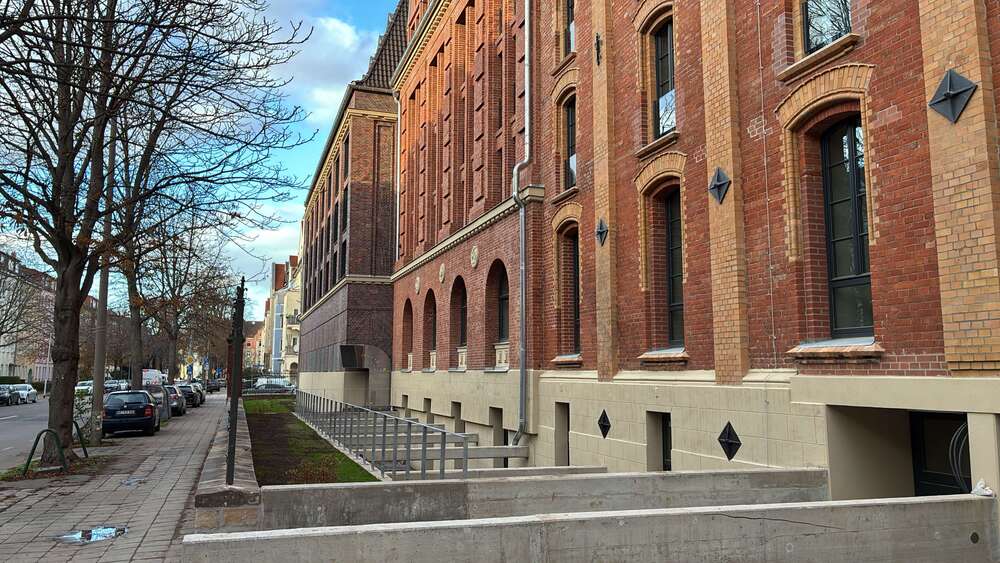 Thumbnail-Wohnung zum Mieten in Erfurt 1.371,12 € 115.22 m²