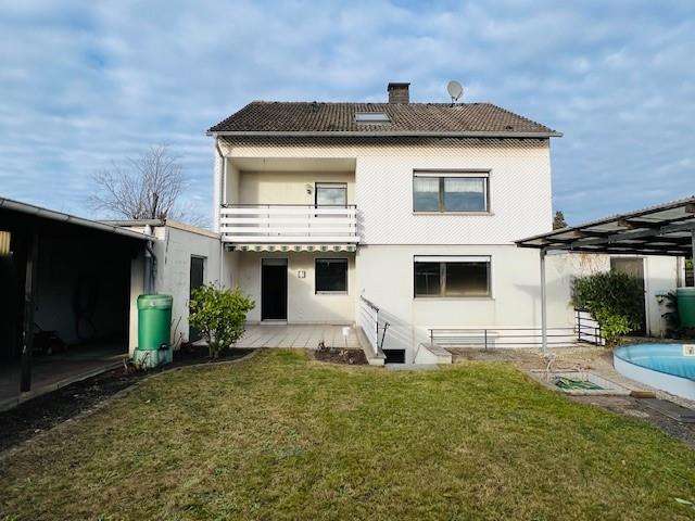 Thumbnail-Haus zum Kaufen in Moers 365.000,00 € 212 m²