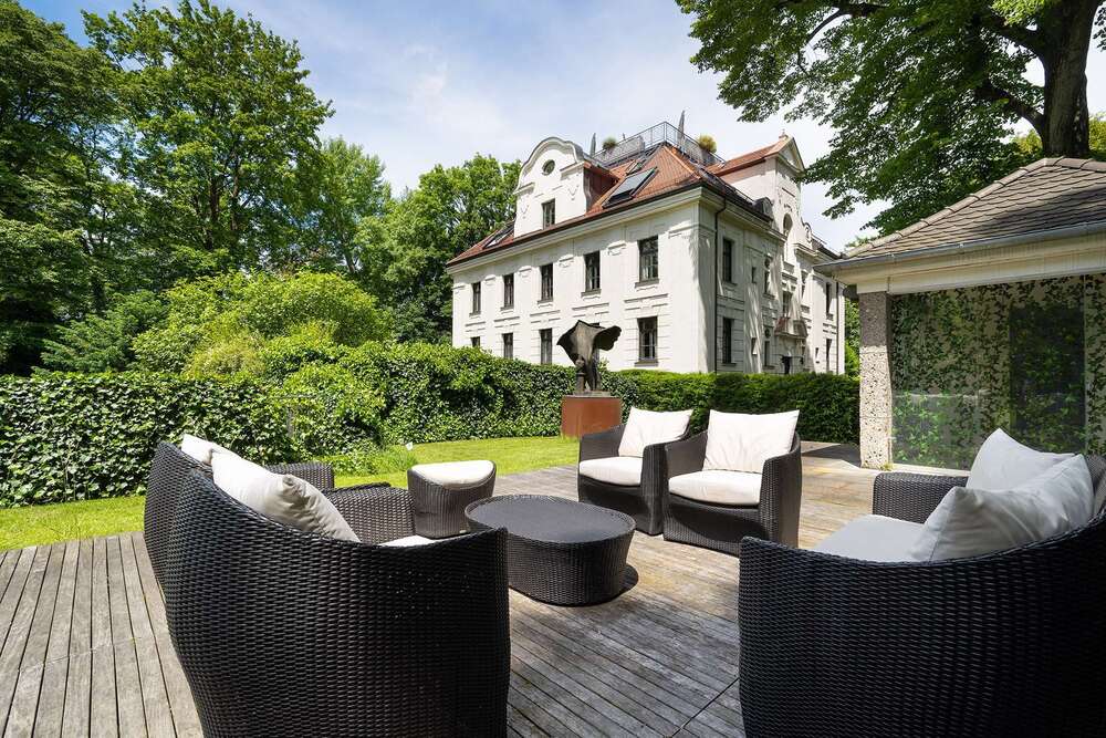 Thumbnail-Wohnung zum Kaufen in München 7.950.000,00 € 300 m²