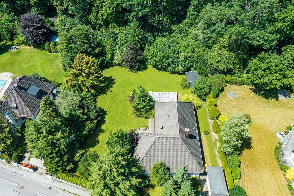 Thumbnail-Grundstück zu verkaufen in Oberhaching 2.790.000,00 € 1591 m²