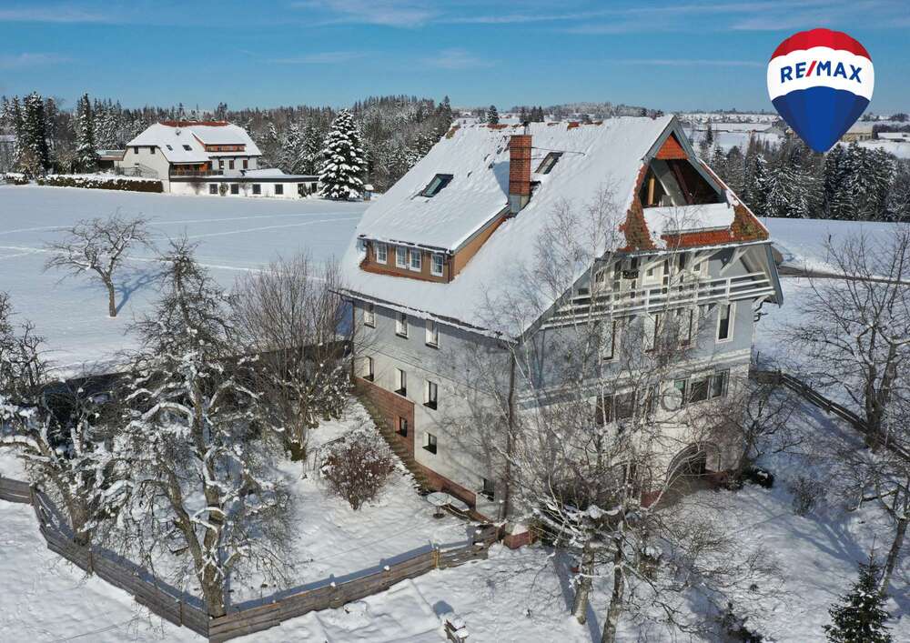 Thumbnail-Haus zum Kaufen in Höchenschwand 619.000,00 € 449 m²