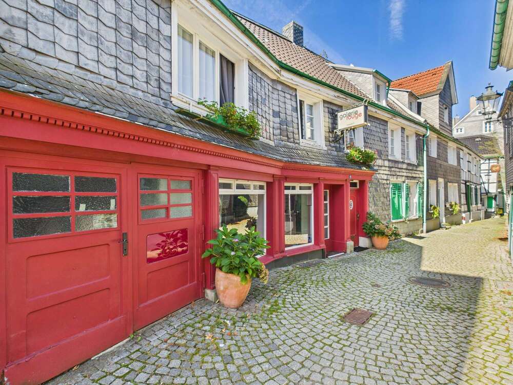 Thumbnail-Haus zum Kaufen in Remscheid 190.000,00 € 158 m²