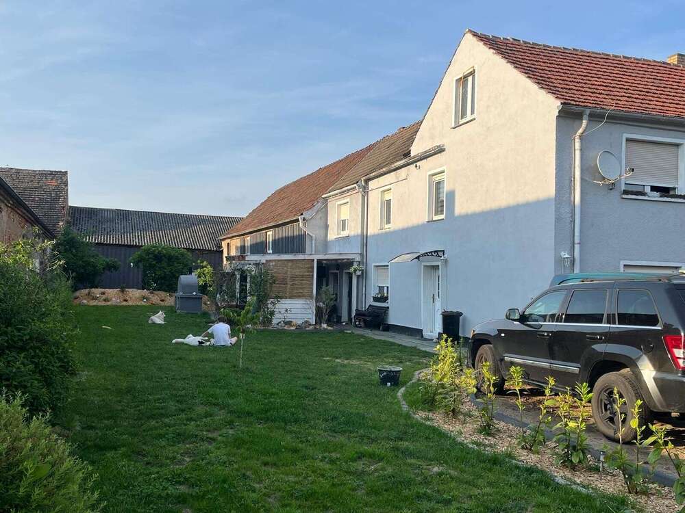 Thumbnail-Haus zum Kaufen in Uebigau-Wahrenbrück Zinsdorf 189.000,00 € 171.22 m²