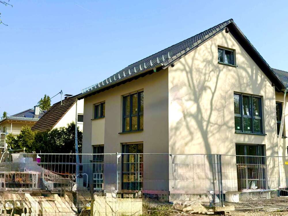 Thumbnail-Haus zum Kaufen in Wiesbaden-Dotzheim 995.000,00 € 171 m²