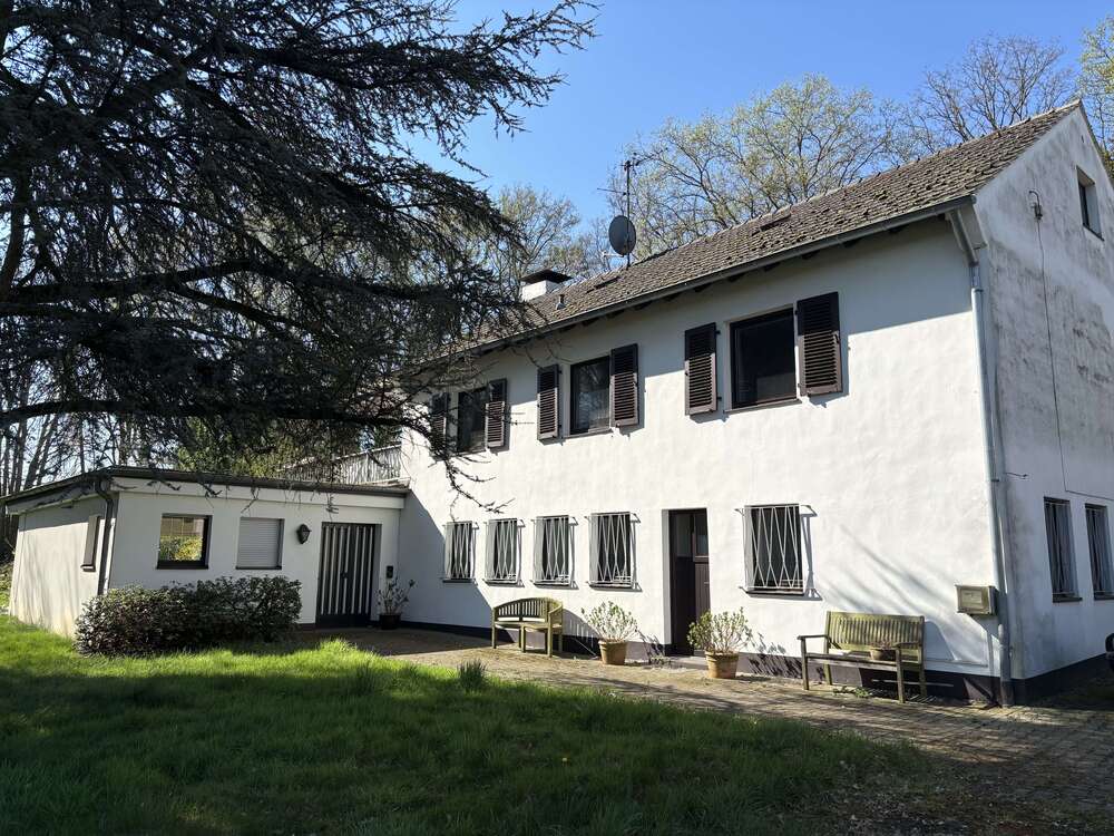 Thumbnail-Haus zum Kaufen in Krefeld 740.000,00 € 220 m²