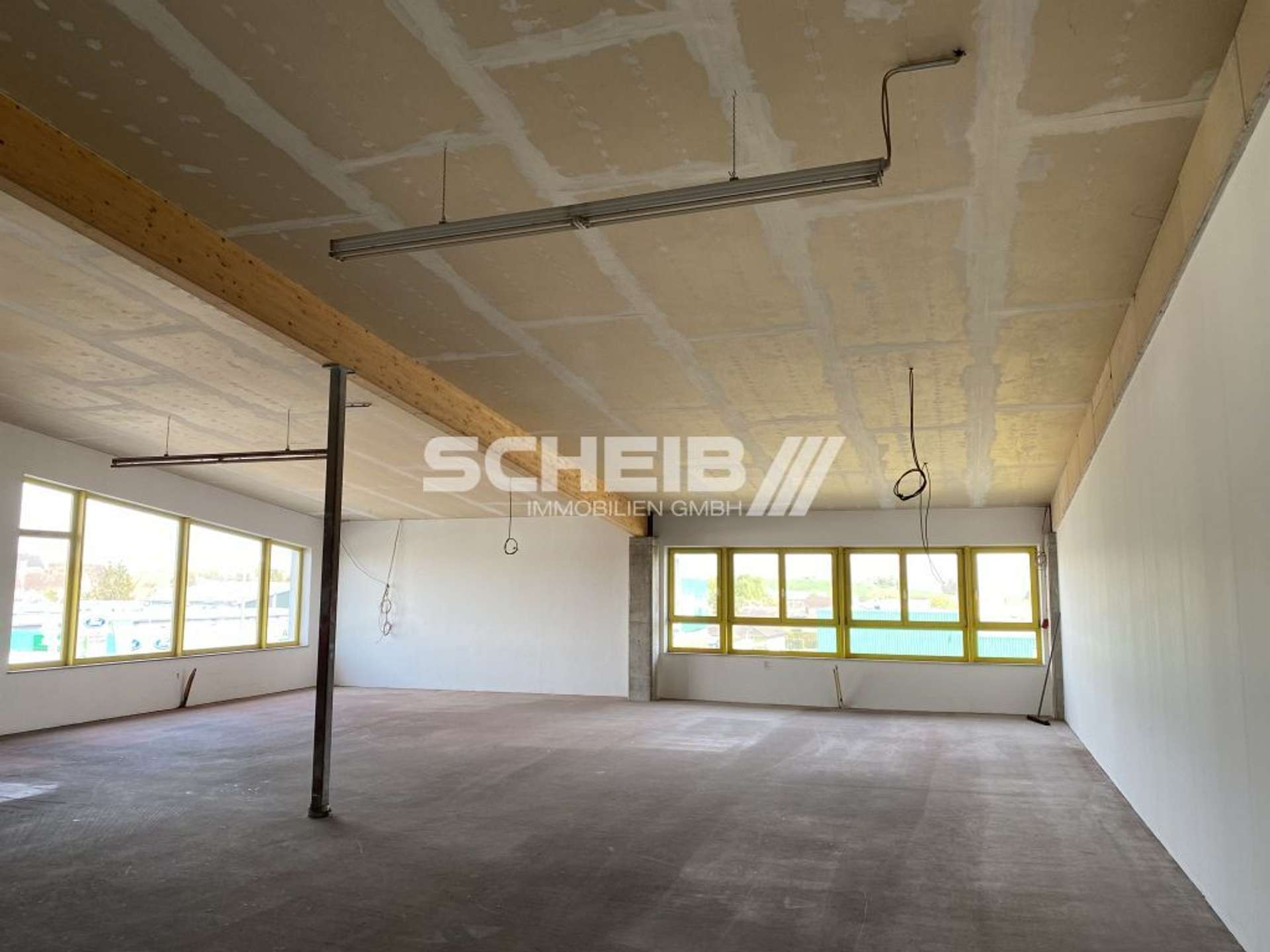 Thumbnail-Büro in Crailsheim 6.435,00 € 715 m²