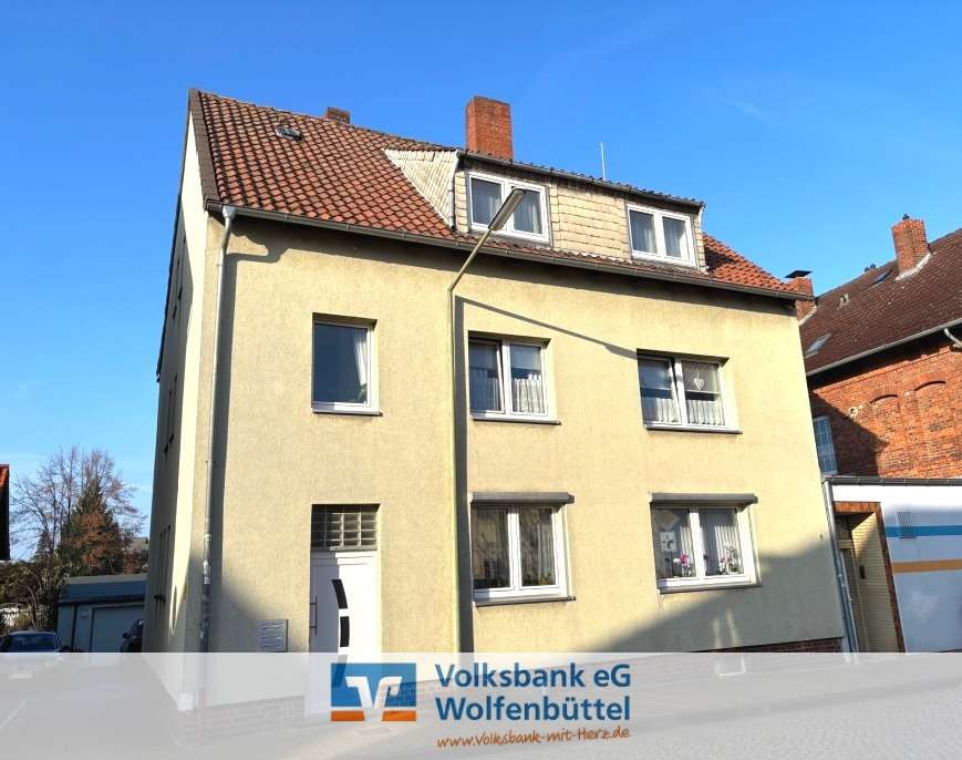 Thumbnail-Haus zum Kaufen in Helmstedt 195.000,00 € 225.15 m²