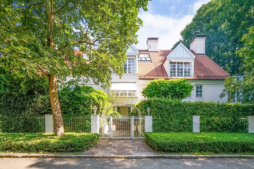 Thumbnail-Wohnung zum Kaufen in München 1.800.000,00 € 122 m²