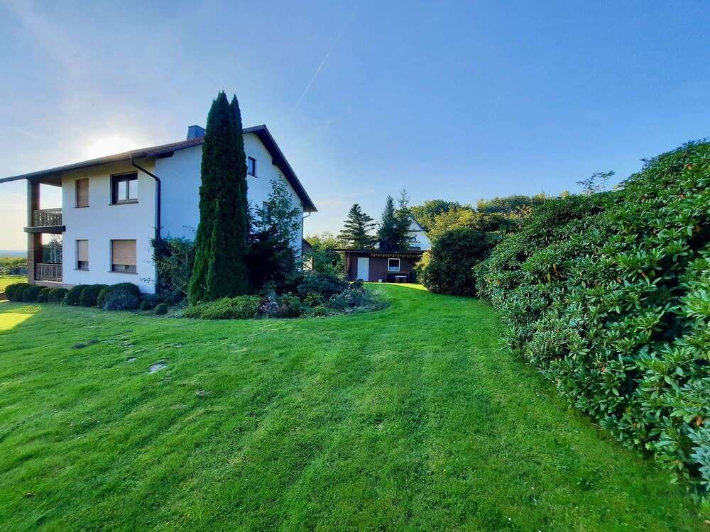 Thumbnail-Haus zum Kaufen in Hüllhorst 315.000,00 € 182.68 m²