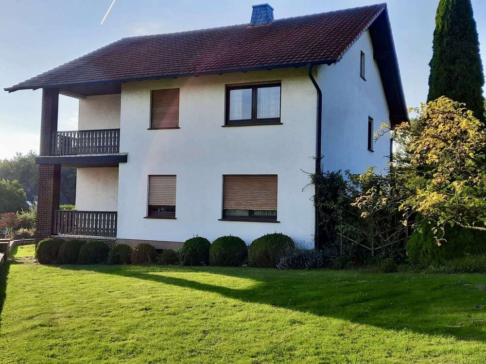 Thumbnail-Haus zum Kaufen in Hüllhorst 315.000,00 € 182.68 m²
