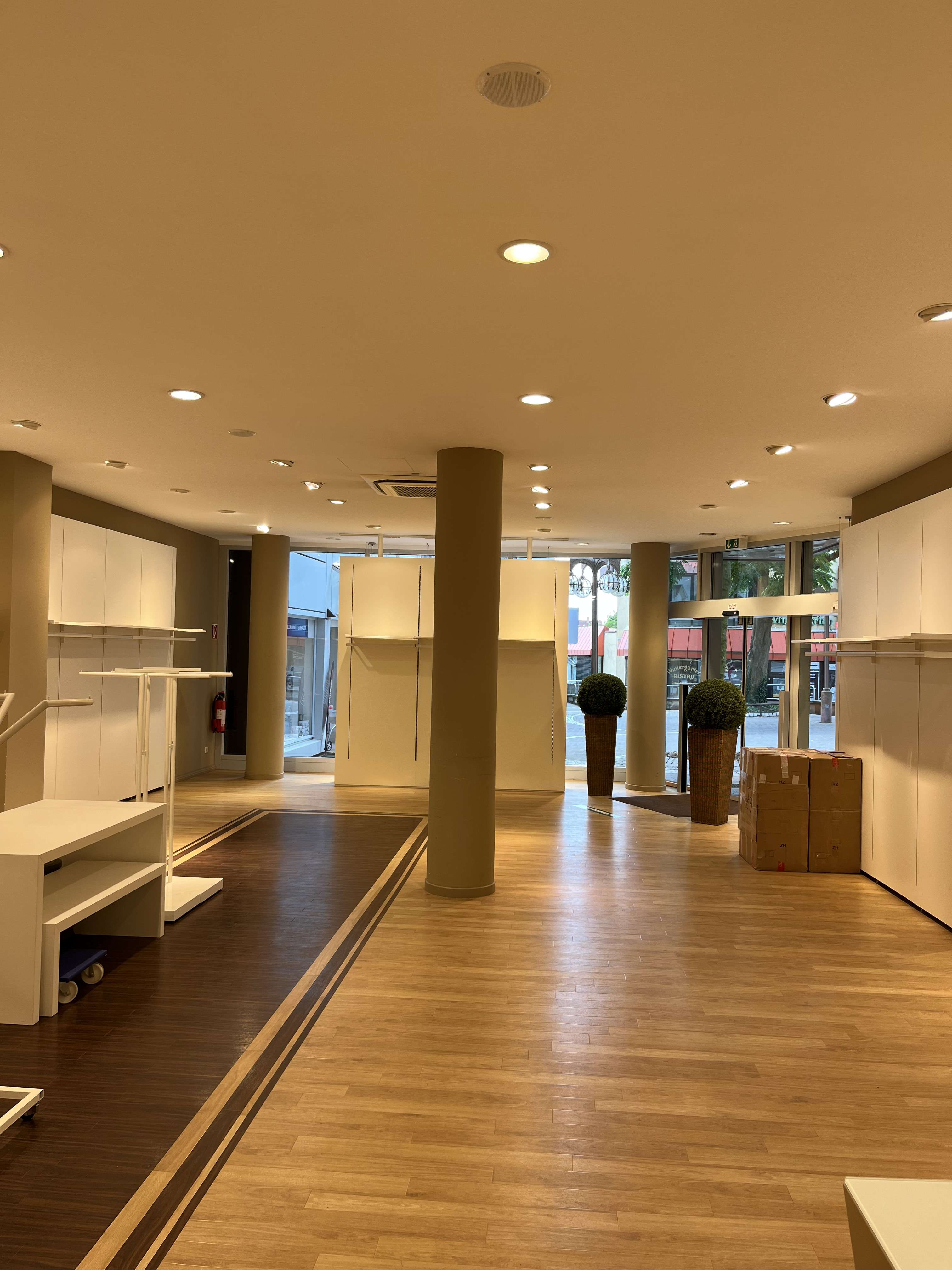 Thumbnail-Einzelhandel in Pirmasens 1.680,00 € 240 m²