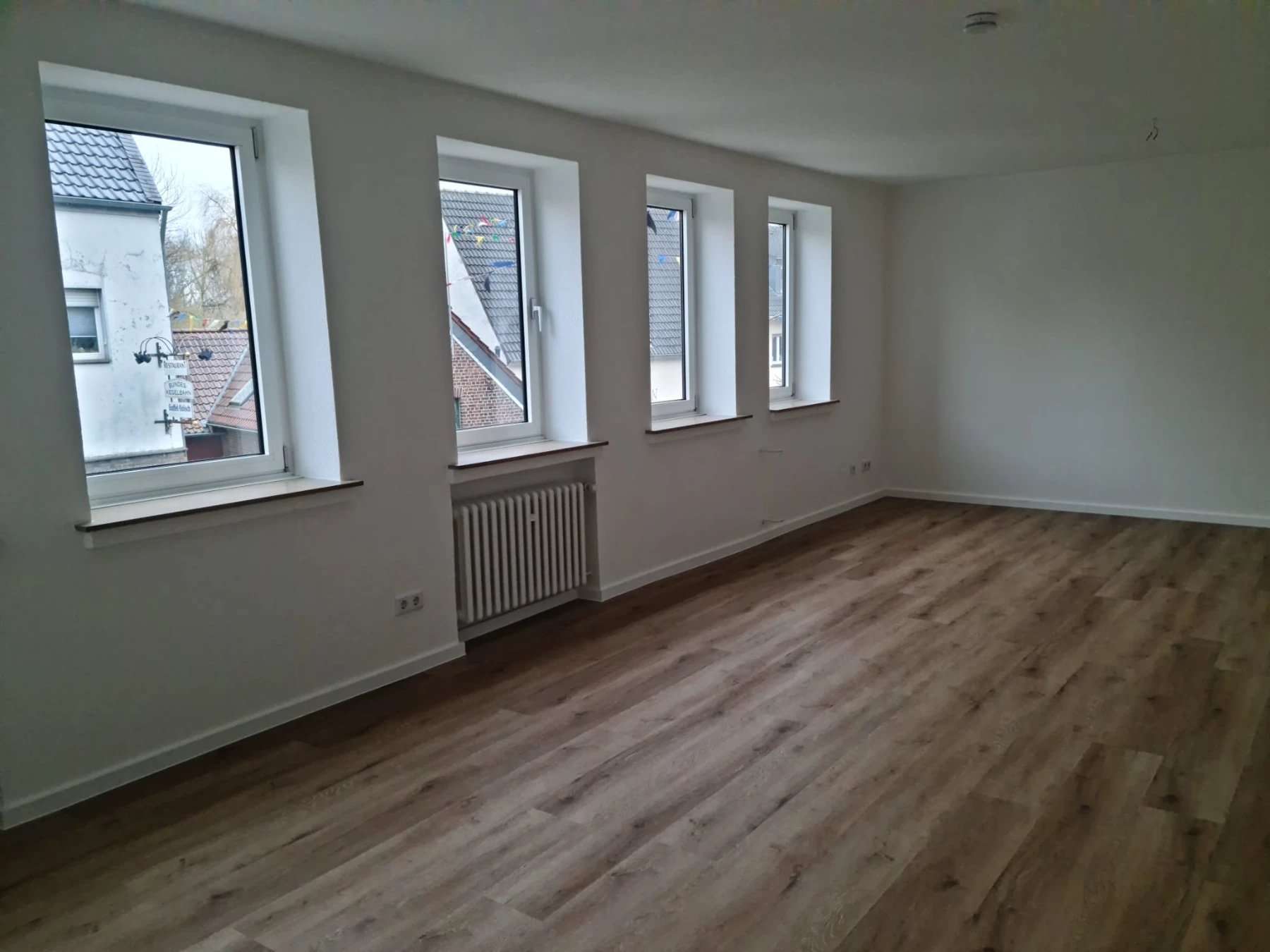 Thumbnail-Wohnung zum Mieten in Köln 1.125,00 € 102 m²
