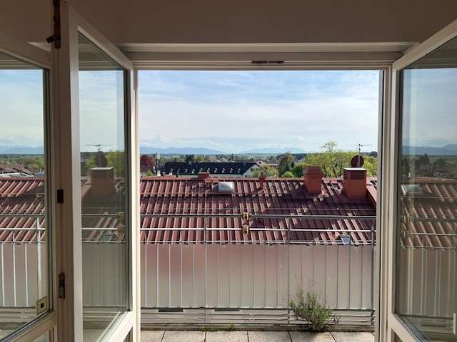 Thumbnail-Wohnung zum Mieten in Holzkirchen 1.600,00 € 89 m²