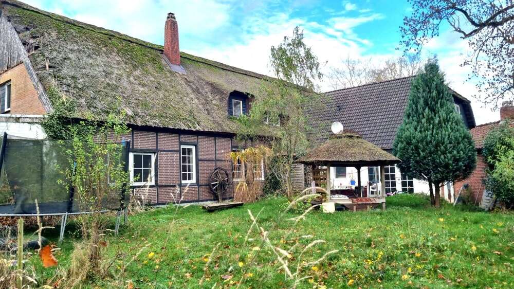 Thumbnail-Haus zum Kaufen in Bokel 249.000,00 € 390 m²