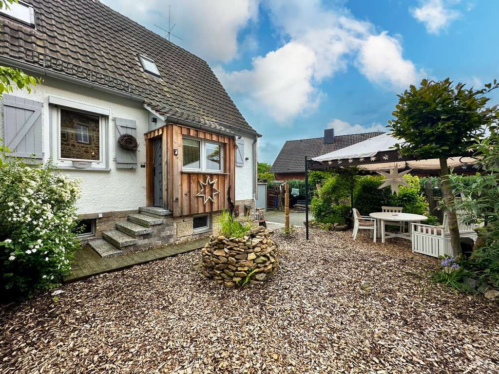 Thumbnail-Haus zum Kaufen in Guxhagen 219.000,00 € 90 m²