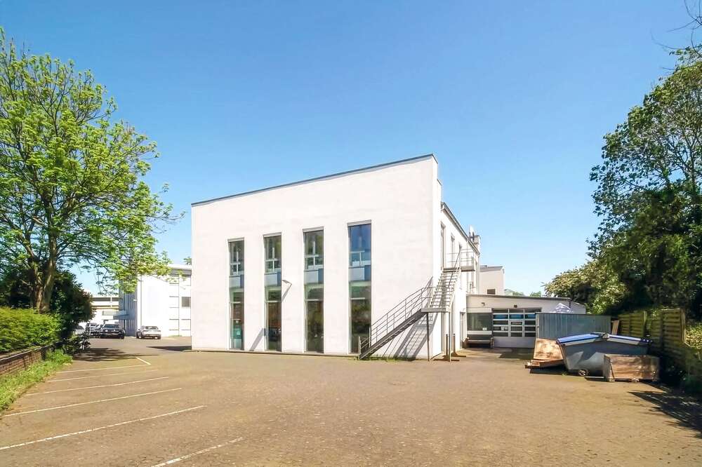 Thumbnail-Halle in Hürth 4.800,00 € 330 m²
