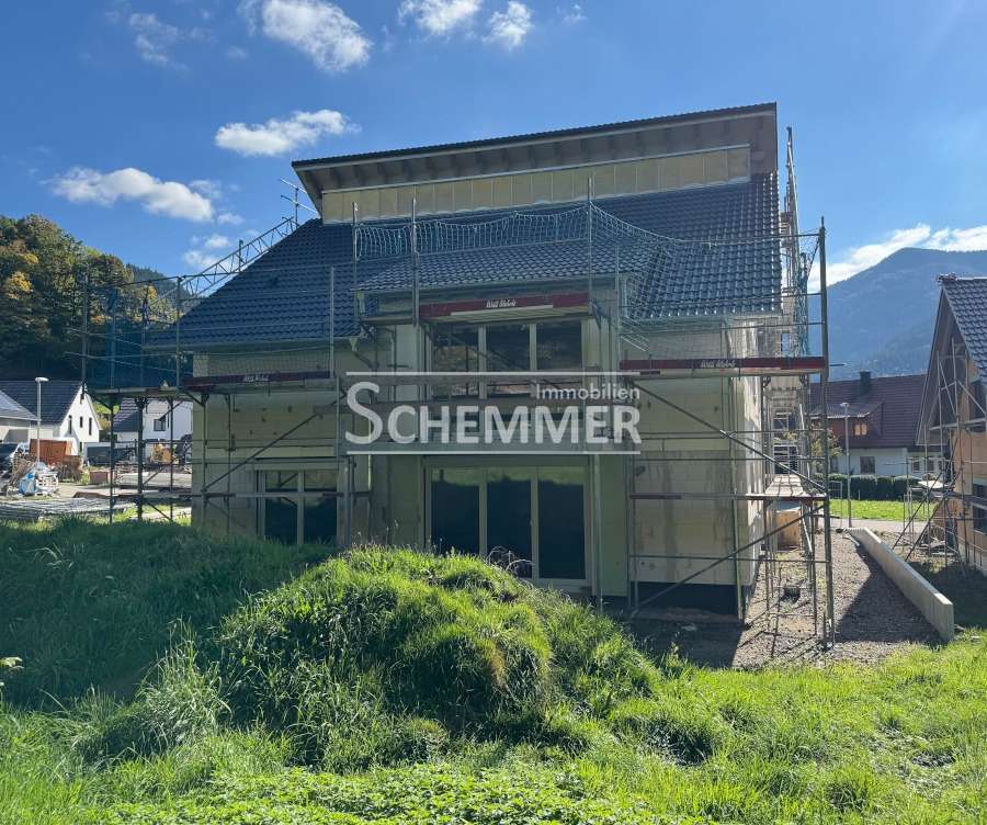 Thumbnail-Wohnung zum Mieten in Simonswald 1.084,00 € 98.51 m²