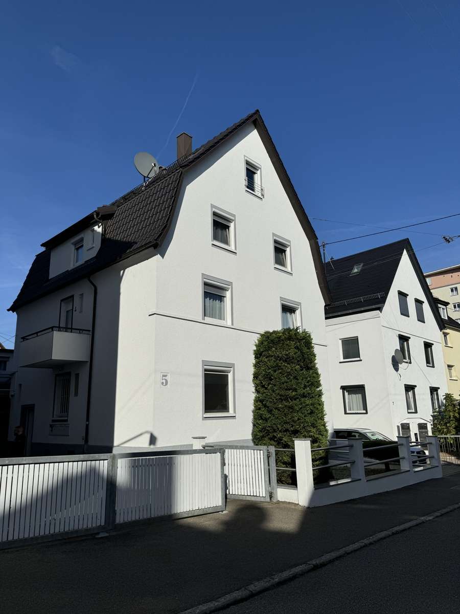 Thumbnail-Haus zum Kaufen in Fellbach 1.649.000,00 € 235 m²