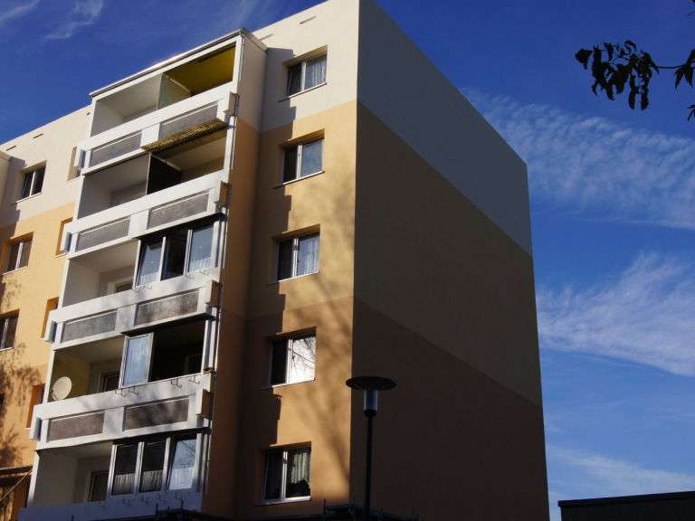 Thumbnail-Wohnung zum Mieten in Halle Saale 290,00 € 48 m²