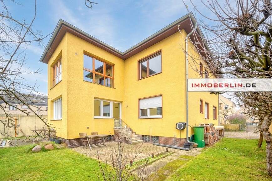 Thumbnail-Haus zum Kaufen in Berlin 790.000,00 € 204 m²