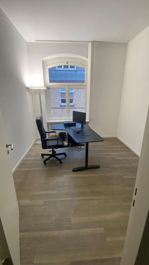 Thumbnail-Büro in Frankfurt am Main 800,00 € 30 m²