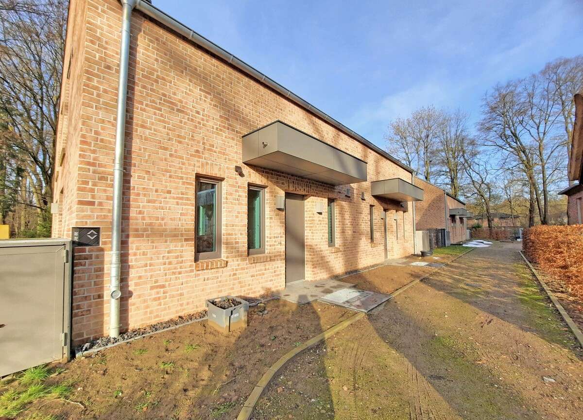 Thumbnail-Haus zum Mieten in Hamburg 2.750,00 € 189.3 m²