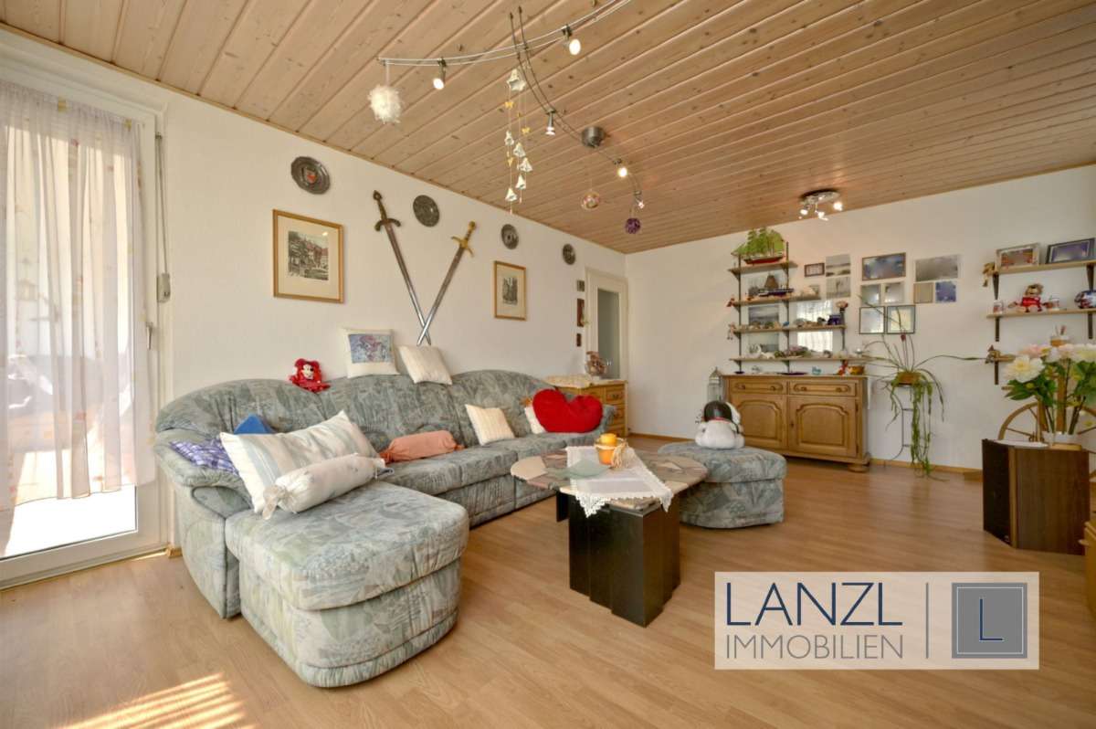 Thumbnail-Wohnung zum Kaufen in Poing 350.000,00 € 67.9 m²