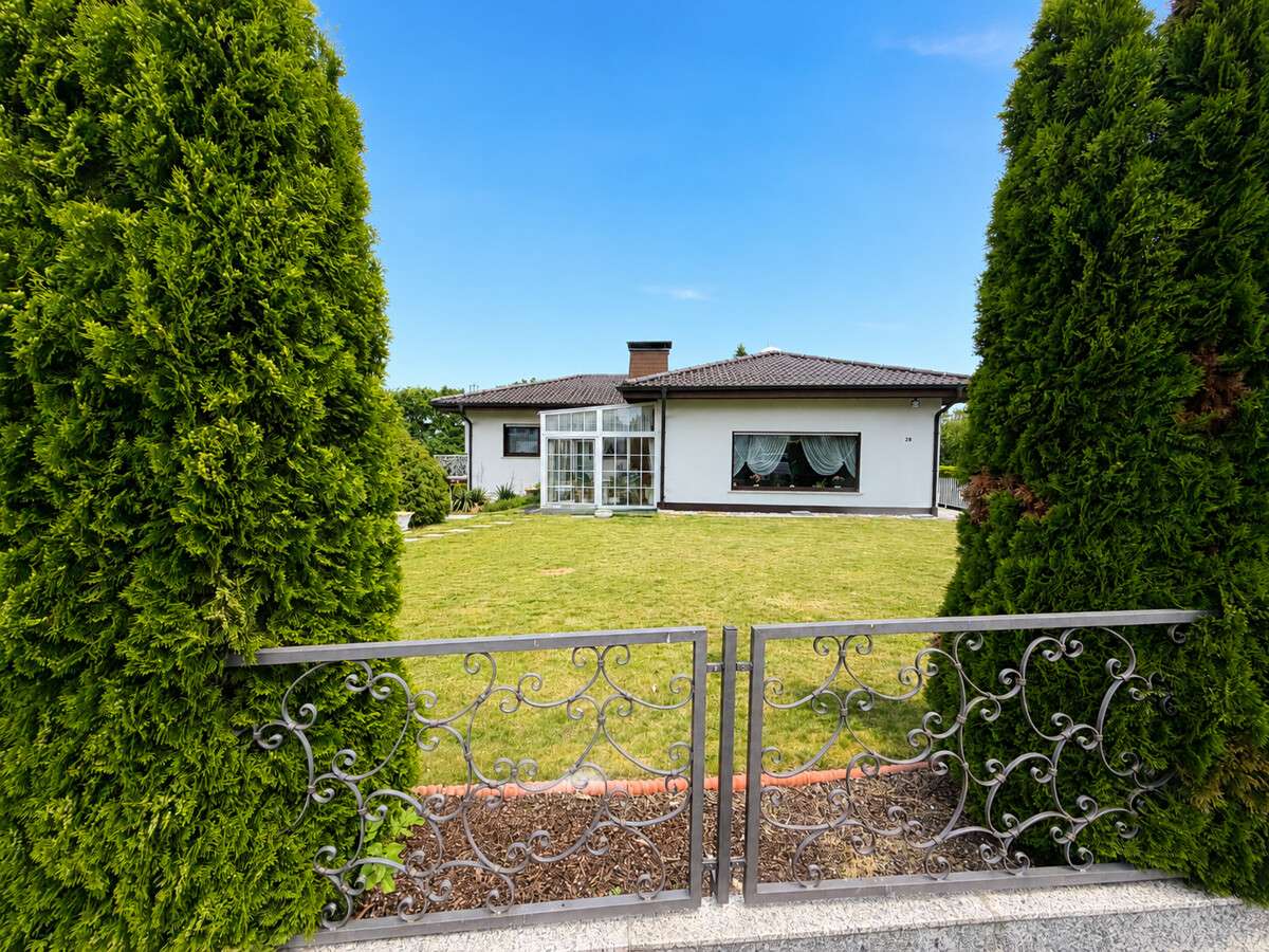 Thumbnail-Haus zum Kaufen in Schöneck 648.000,00 € 180 m²