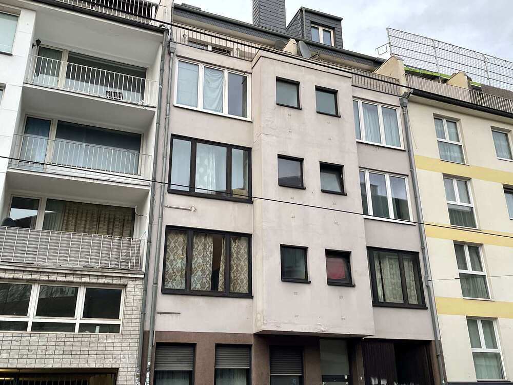 Thumbnail-Haus zum Kaufen in Düsseldorf 1.750.000,00 € 585 m²
