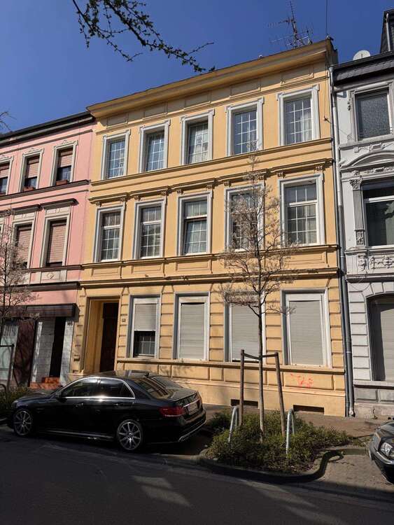 Thumbnail-Haus zum Kaufen in Krefeld 425.000,00 € 303 m²