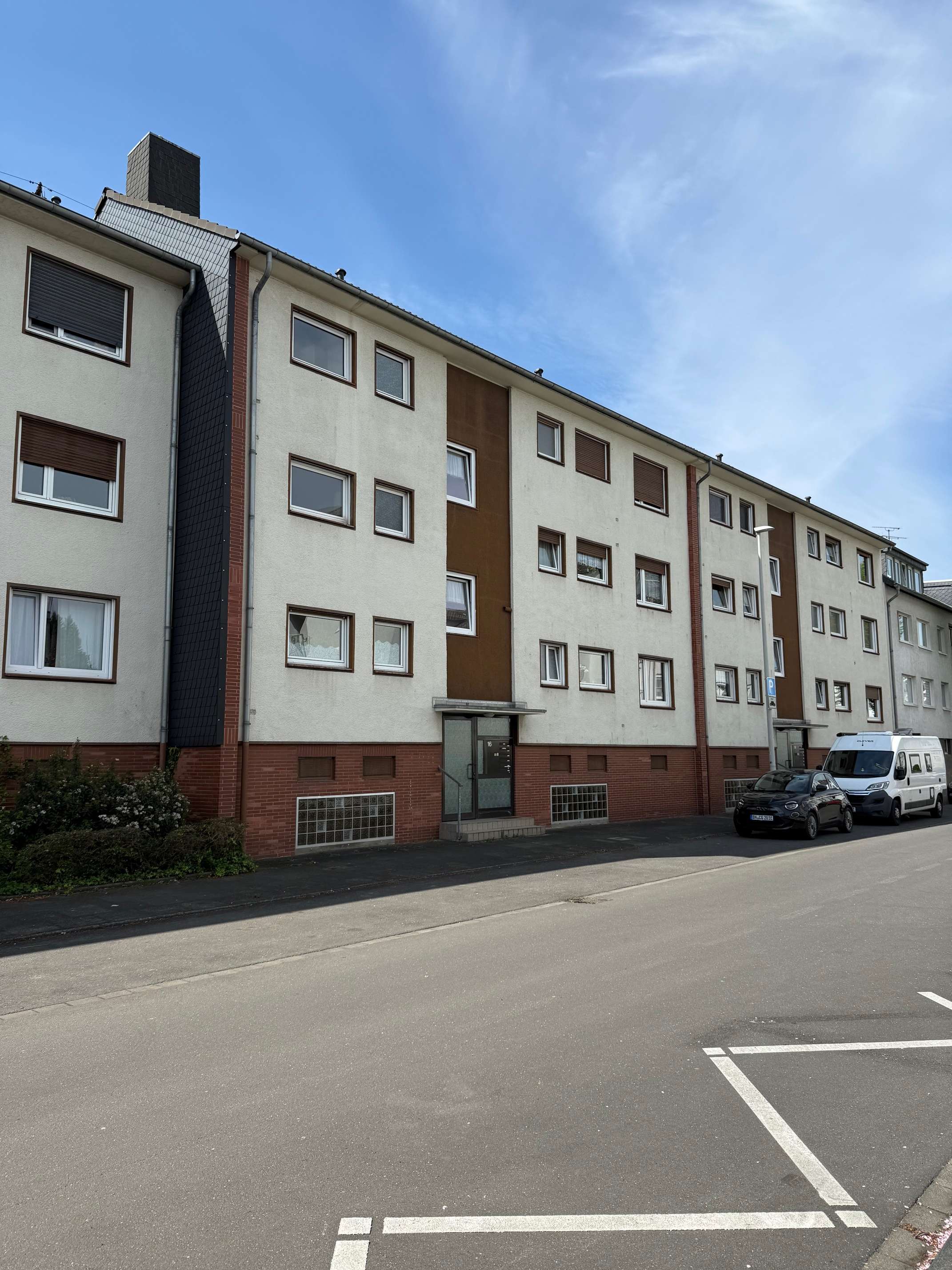 Thumbnail-Wohnung zum Kaufen in Bonn 196.000,00 € 52.94 m²