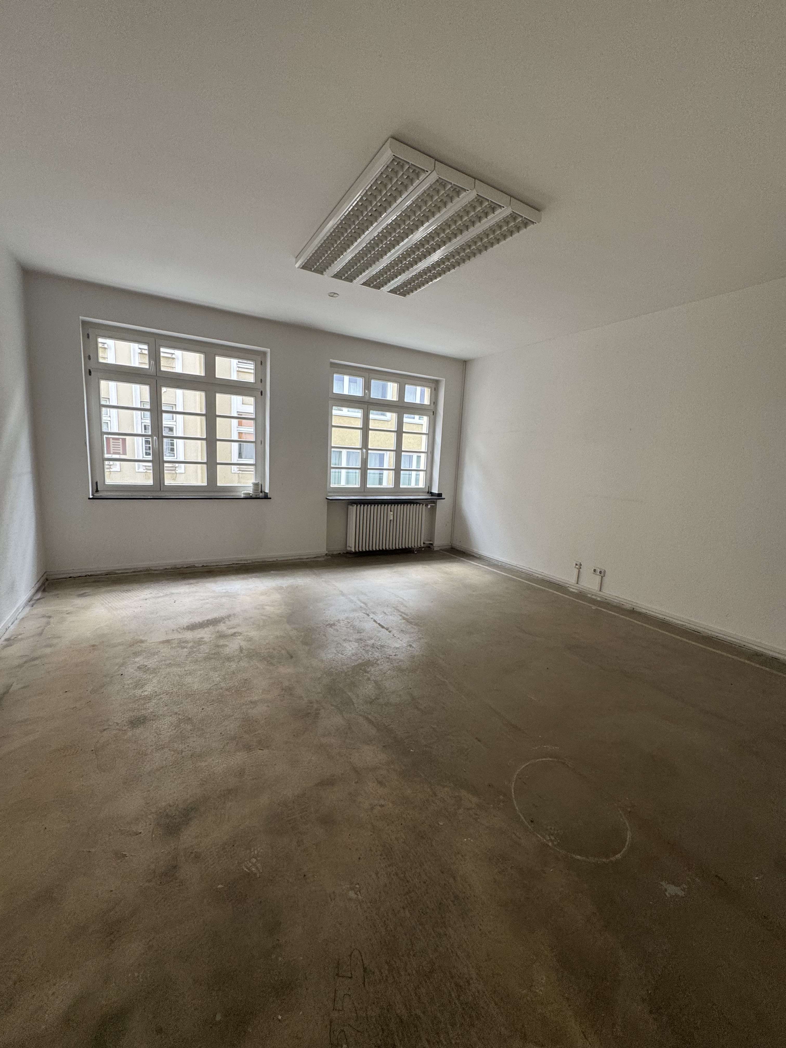 Thumbnail-Büro in Düsseldorf 1.716,00 € 156 m²