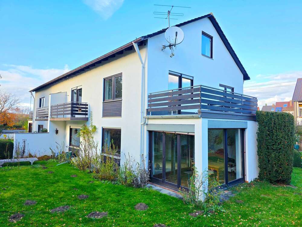 Thumbnail-Haus zum Kaufen in Neusäß 695.000,00 € 192 m²