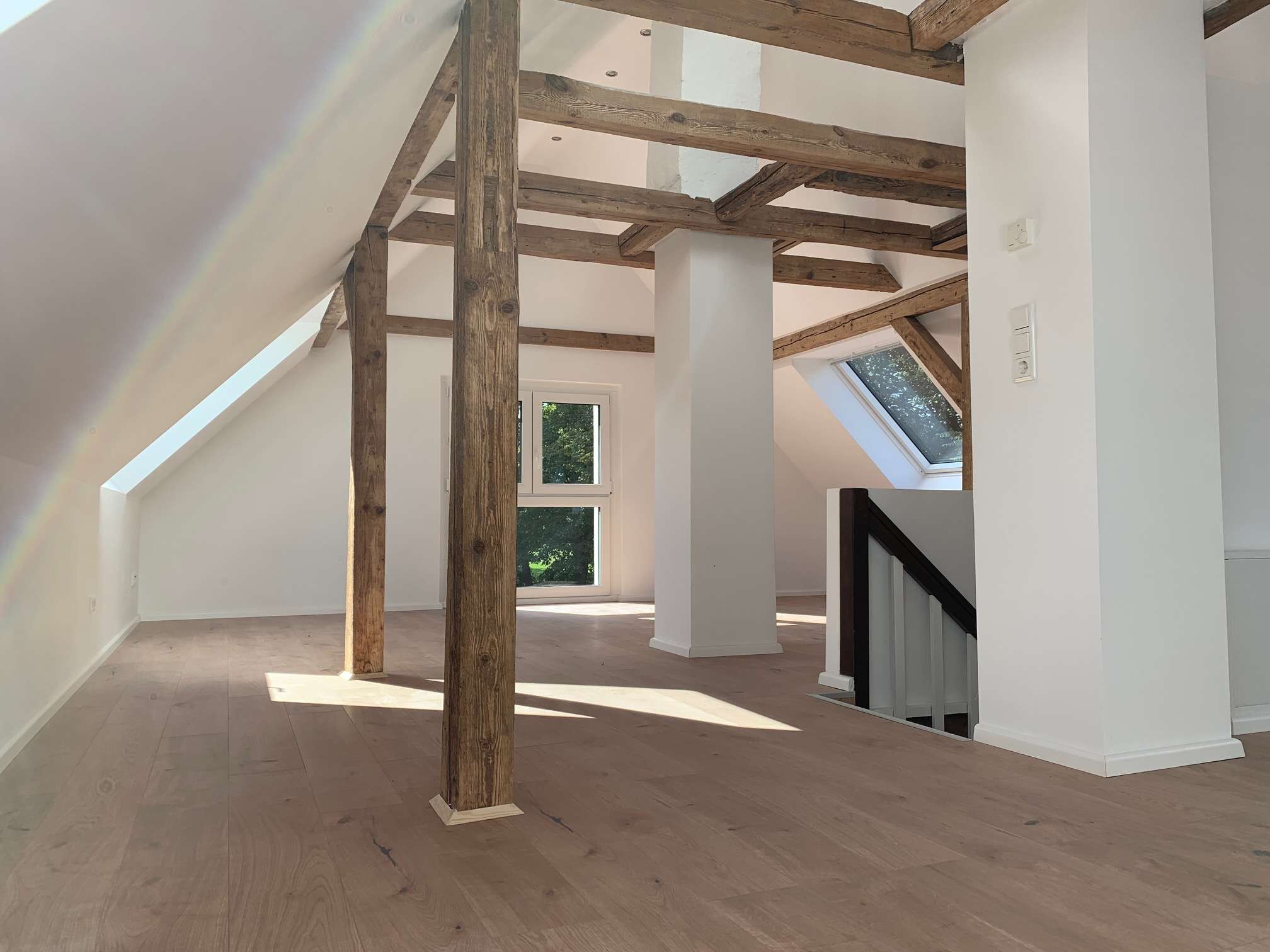 Thumbnail-Haus zum Mieten in Langenhagen 1.700,00 € 170 m²
