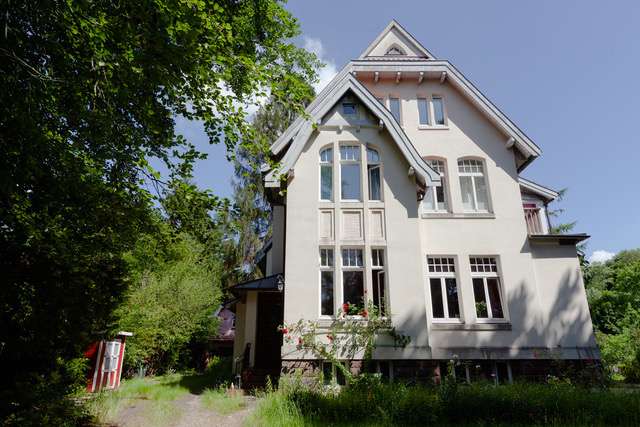 Thumbnail-Haus zum Kaufen in Hamburg 1.860.000,00 € 350 m²