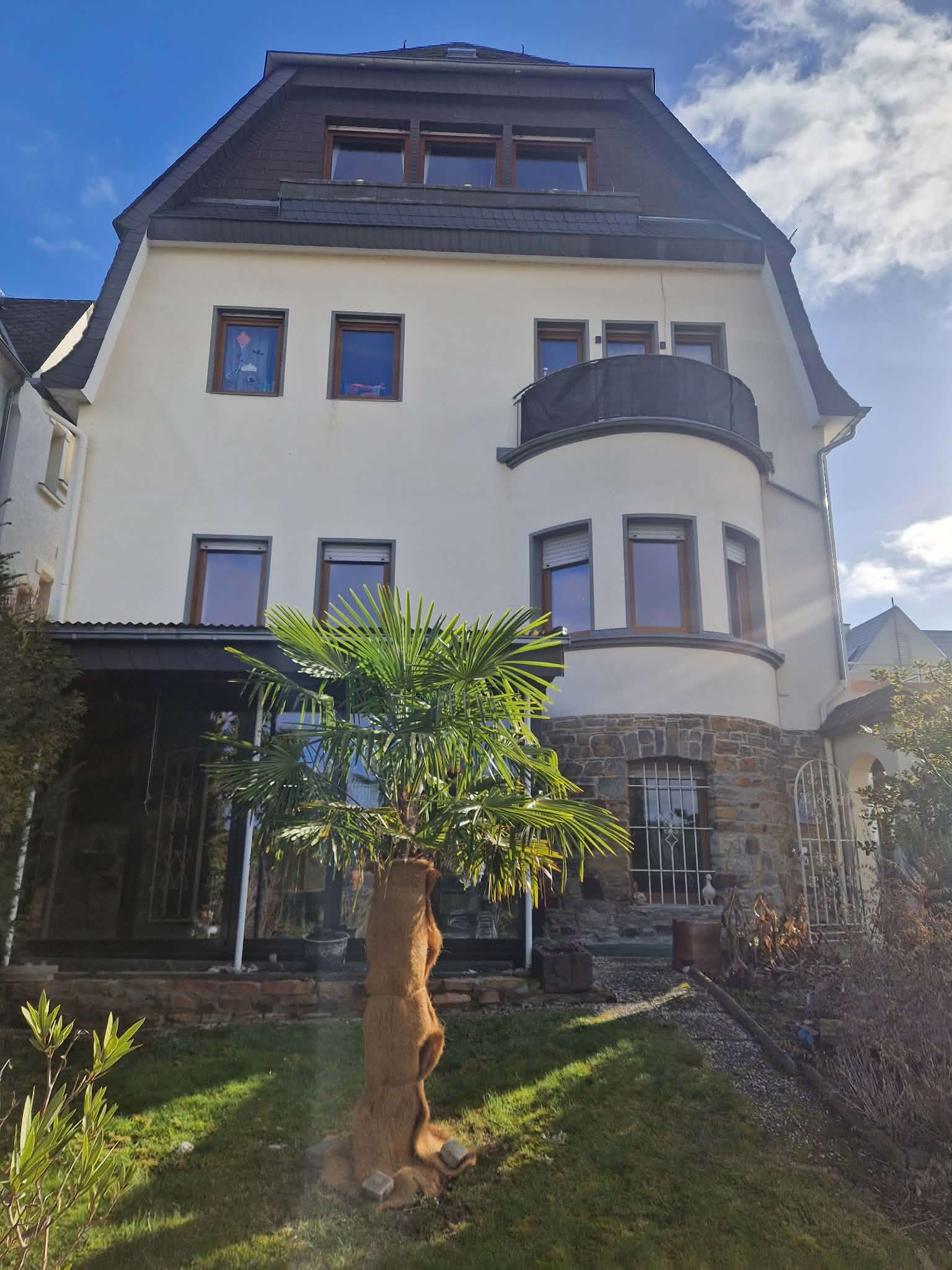 Thumbnail-Haus zum Kaufen in Koblenz 1.100.000,00 € 300 m²