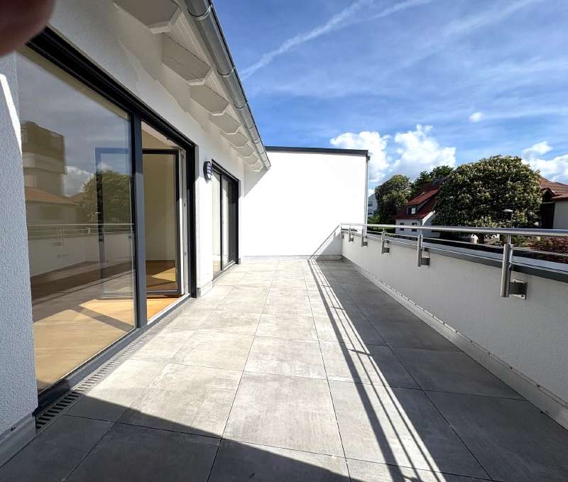 Thumbnail-Wohnung zum Mieten in PETERSBERG BÖCKELS 2.200,00 € 204 m²