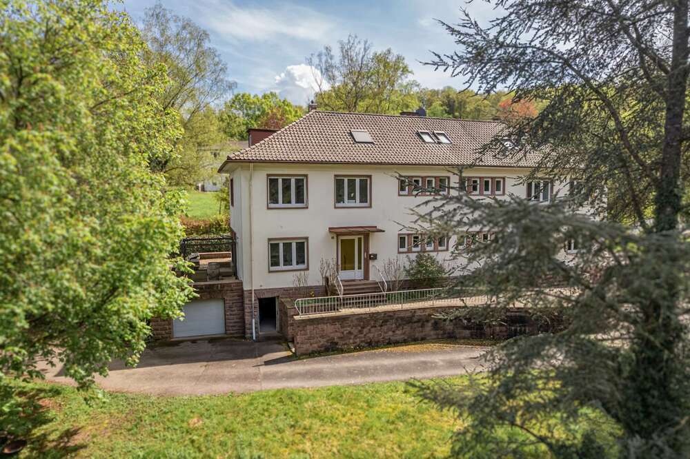 Thumbnail-Haus zum Kaufen in Baden-Baden 1.180.000,00 € 250 m²