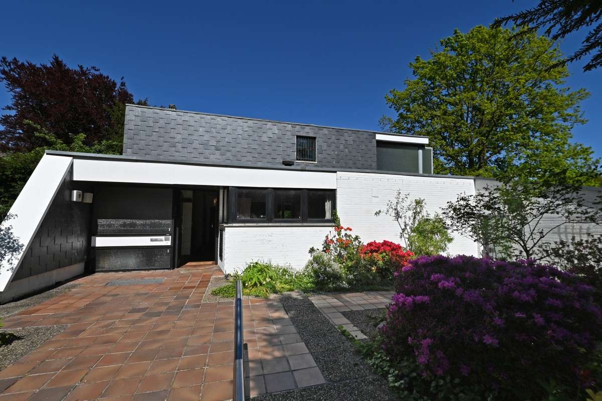 Thumbnail-Haus zum Kaufen in Essen 940.000,00 € 275 m²