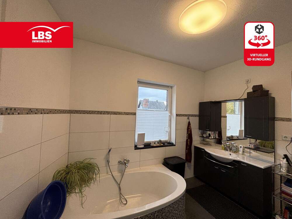 Thumbnail-Haus zum Kaufen in Stadtoldendorf 265.000,00 € 98 m²