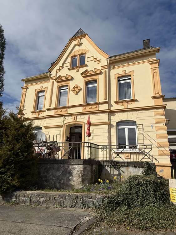 Thumbnail-Haus zum Kaufen in Höhr-Grenzhausen 375.000,00 € 269 m²