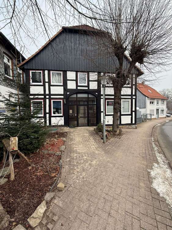 Thumbnail-Haus zum Kaufen in Bad Münder 355.000,00 € 250 m²