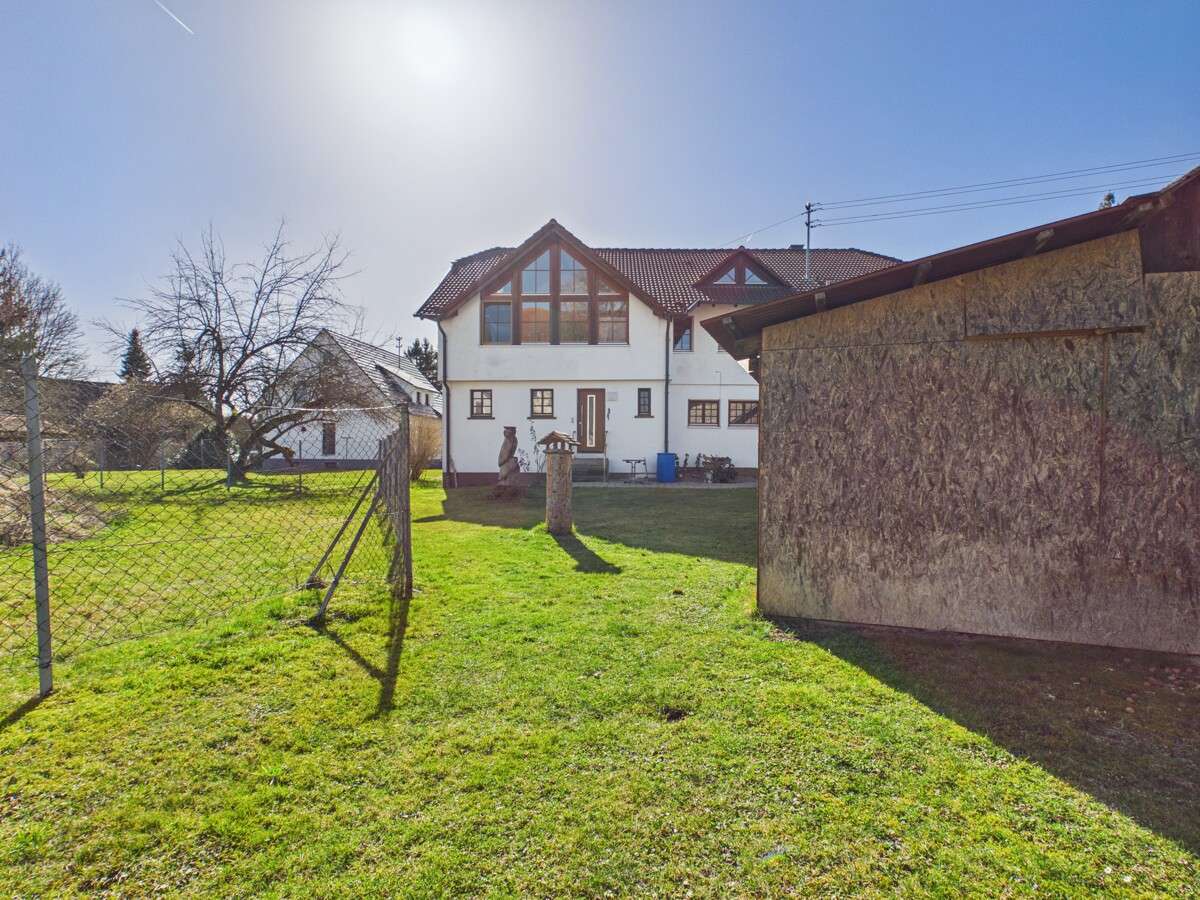 Thumbnail-Haus zum Kaufen in Dietingen Böhringen 999.000,00 € 250 m²